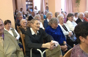 Karácsonyi ünnepség a Liget otthonban