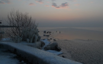 Veszélyes és vékony a Balaton jege