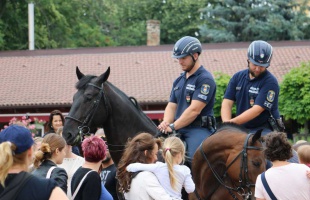 Pacis rendőrök a Balaton-partján