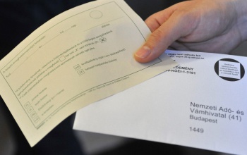 NAV: még egy hónapig akár SMS-ben is kérhető a postázás
