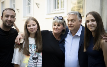 Orbán Viktor: ma ott vagyunk minden faluban és minden városban, minden utcában és minden téren