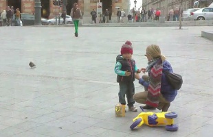 Pályázat párosítja a dolgozni vágyó kismamákat és cégeket