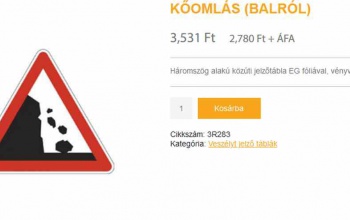 Elloptak négy közlekedési jelzőtáblát