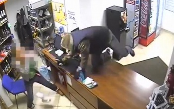 Sportos rabló a dohányboltban