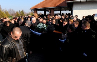 Végső búcsút vettek Cipőtől