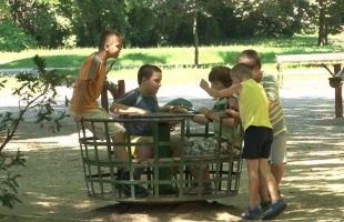 233 milliós játszótér-fejlesztési program indul