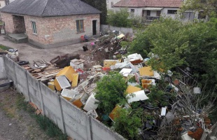 A hatósági eljárástól tartva elásatta a veszélyes hulladékot