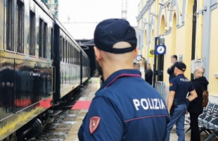 Hoppá! A rendőrök fokozott ellenőrzést tartanak a vonatokon