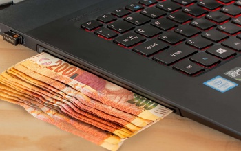 Melyik az olcsóbb? Hagyományos boltok vs. webshopok?