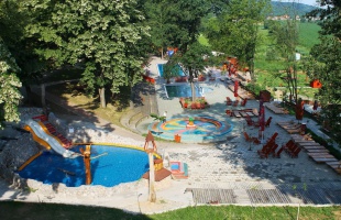 Nyerjen páros fürdőbelépőt!