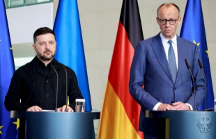 Zelenszkij: április végéig befejezik a Barátság kőolajvezeték javítását
