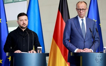 Zelenszkij: április végéig befejezik a Barátság kőolajvezeték javítását