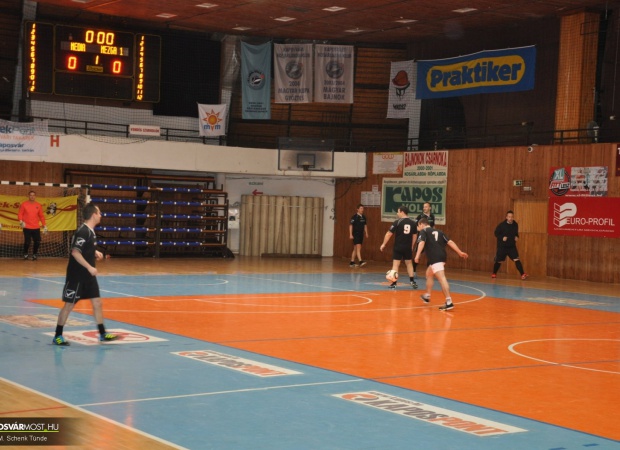 Futball, médiacsoport-módra