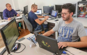 Jelentkezzen ingyenes informatikus képzésre