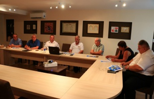 Tájékoztatók a Balaton-partján