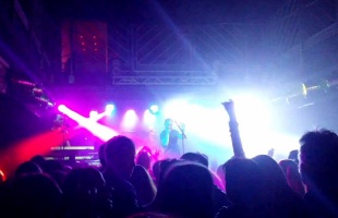 Jótékonysági koncert a bárczis gyerekekért
