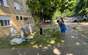 A lakók is besegítettek a kárfelszámolásba
