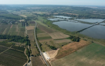 Már zajlik a 67-es út Látrányt elkerülő szakaszának bővítése