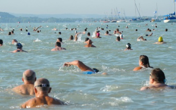 Minden hely elfogyhat a Balaton-átúszásra
