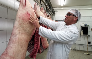 Így készül az igazi, finom, házias, húsvéti sonka